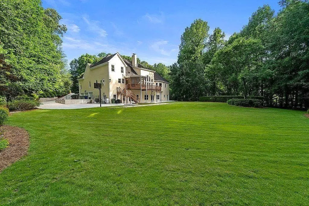 215 Hamden Trce SW — Photo 4
