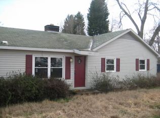 135 Almond Rd, Mooresville, NC 28115