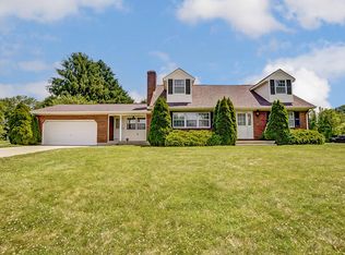 2812 Carriage Ln, Springfield, OH 45505