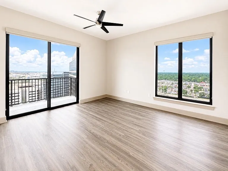 9787 Katy Fwy #1502 — Photo 3
