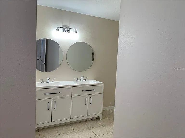 761 Caribbean Dr — Photo 13