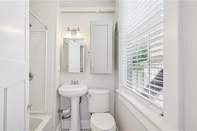 3428 Delachaise St #B — Photo 10