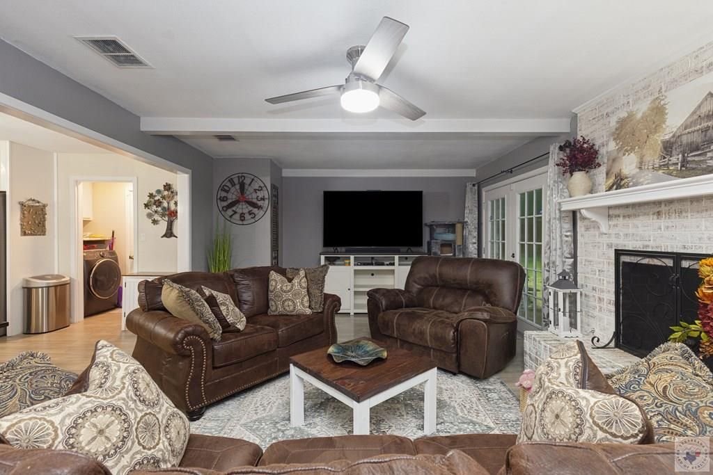 208 Meadow Dr, New Boston, TX - View 4