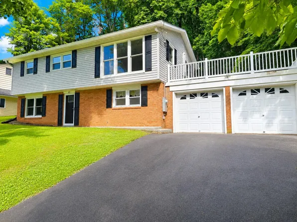 103 Ridgewood Cir, Covington, VA 24426