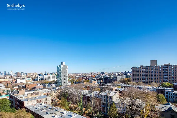 Sold by Sotheby's International Realty | media 6