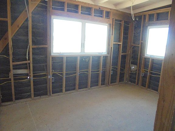 5th image of 1536 Riviera Dr