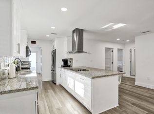 2800 SW 26th St, Miami, FL 33133