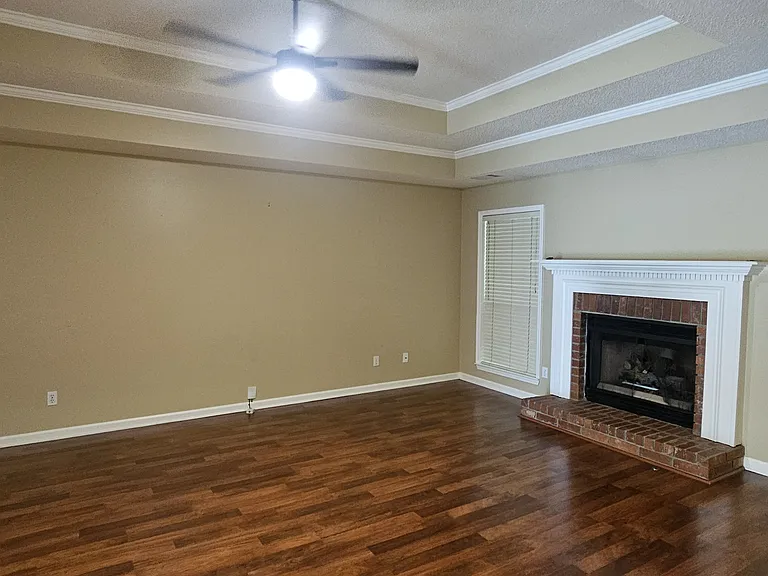 52 Springridge Dr — Photo 2