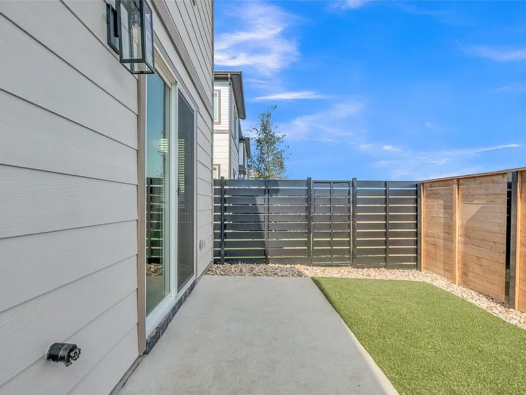 9317 Curious Squirrel St — Photo 8