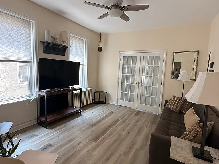 3 Chester Ave #2 — Photo 16