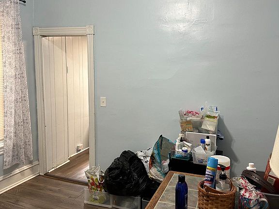 4th image of 5212 Larchwood Ave