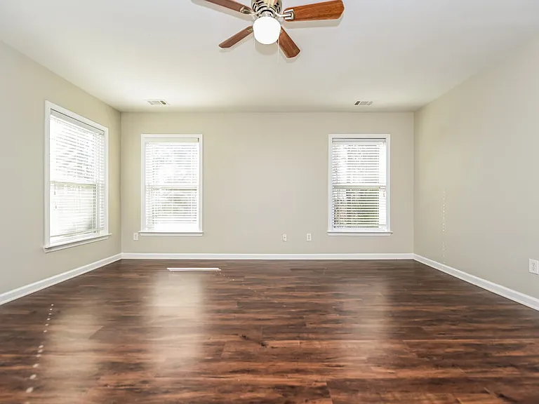 2808 Harcourt Dr — Photo 15