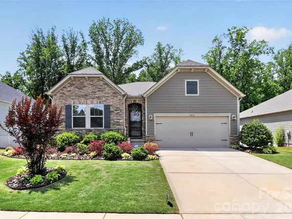 7614 Porrera St, Charlotte, NC 28214