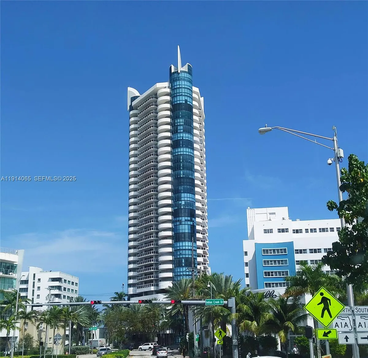 Building Photo - 6301 Collins Ave #901