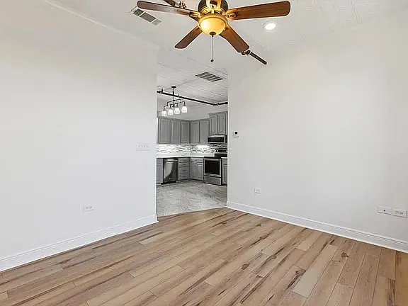 300 Forrest Ave #202 — Photo 6
