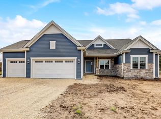 N110W7065 Augusta Ln, Cedarburg, WI 53012