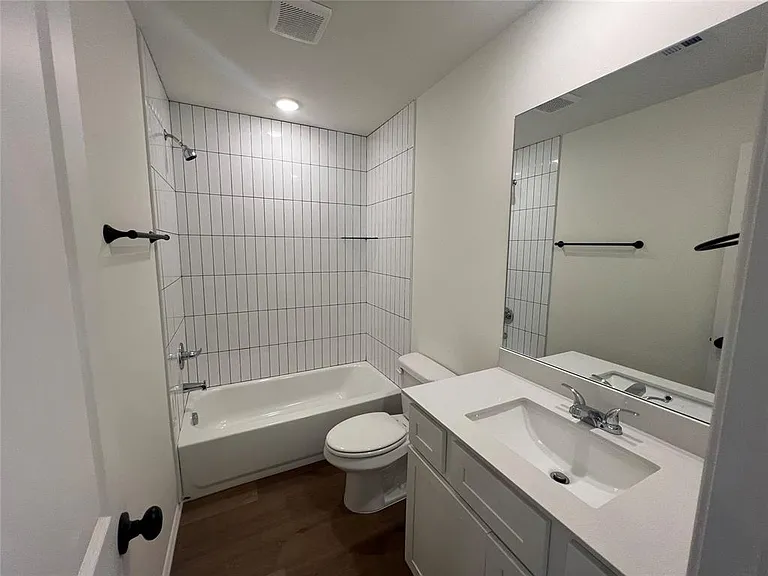 206 Mason Ct — Photo 10