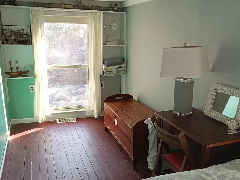 252 Oak Beach Rd #1 — Photo 15