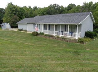 2497 Ridge Rd NE, New Philadelphia, OH 44663