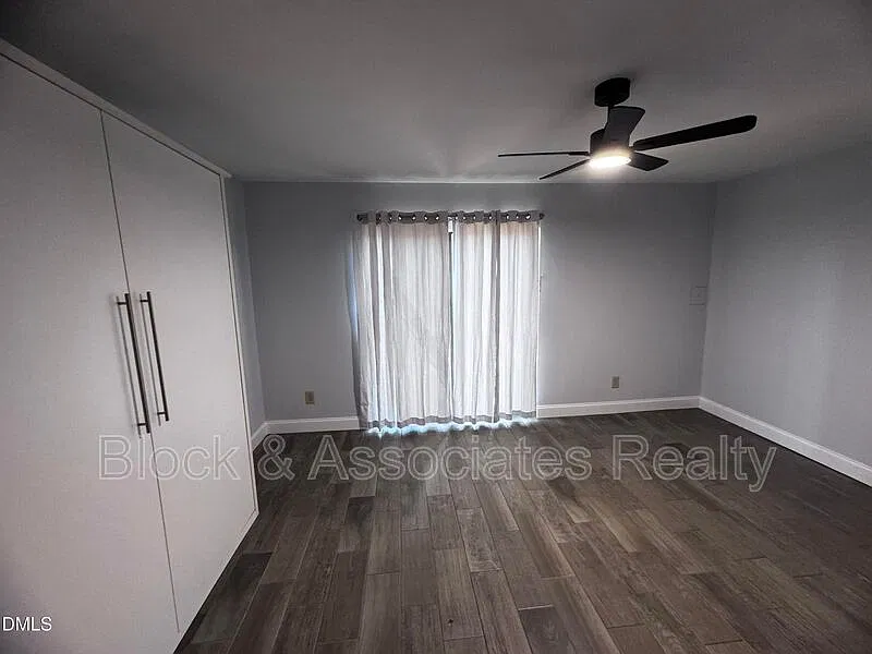 2 bed, 1.5 bath, $1,500 — Photo 3