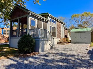151 Just Wandering Ln, Flat Rock, NC 28731