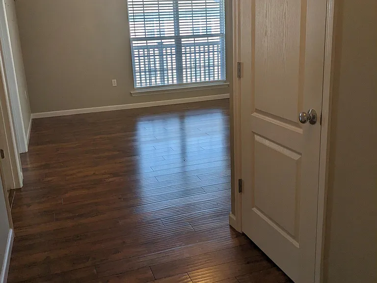 1731 Piedmont Cir #1731 — Photo 9