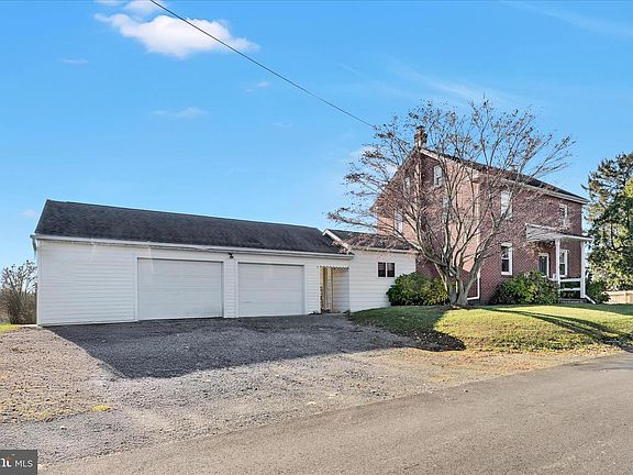 2nd image of 116 Mill Rd