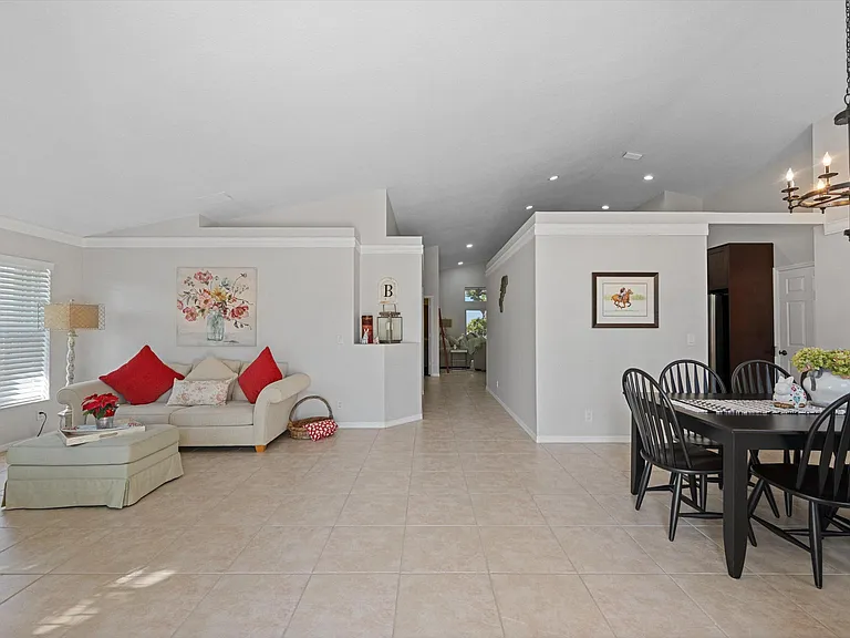 1871 Corsica Dr — Photo 3