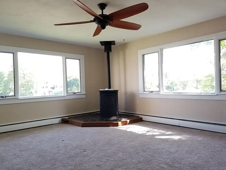 146 Spa Dr — Photo 5