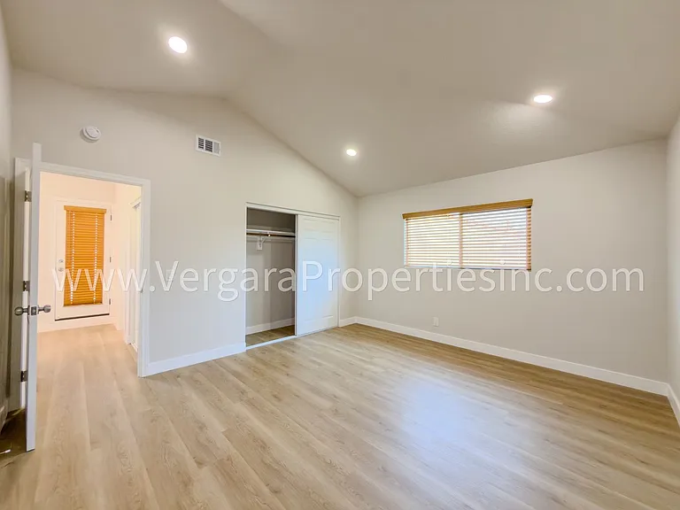1136 Gian Dr — Photo 23