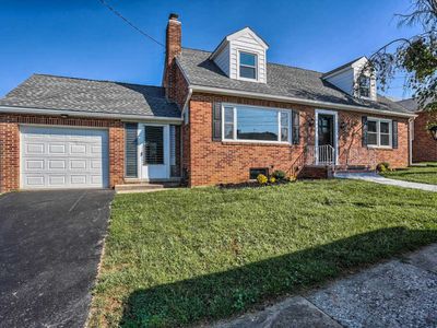 239 W Gay St, Red Lion, PA, 17356