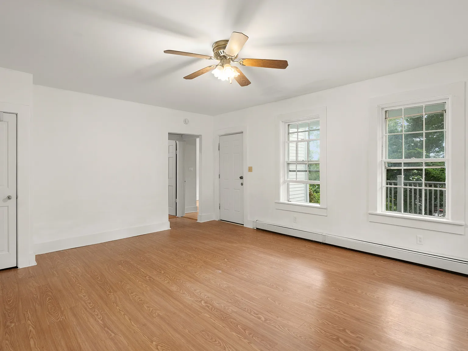 2 bed, 700 sqft, $1,600 — Photo 4
