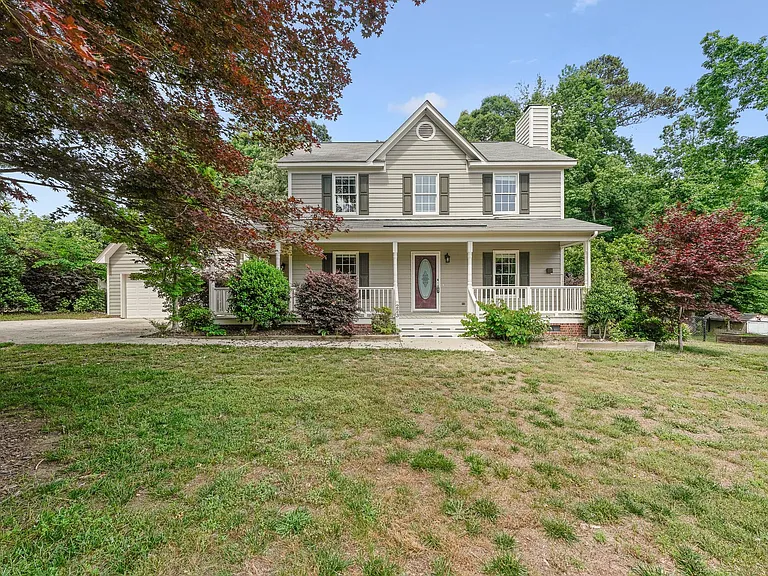 223 Wintergreen Dr — Photo 1