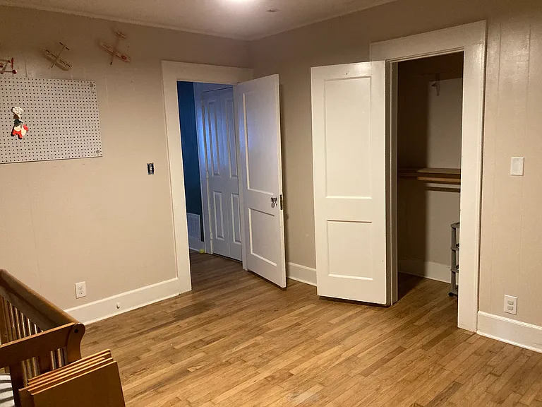 118 W Shaw St — Photo 11
