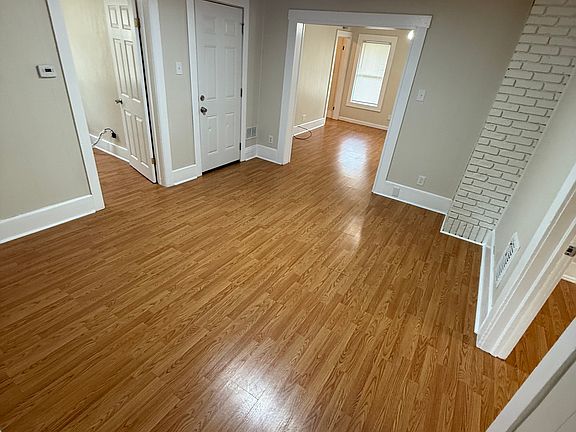 4th image of 1184 Kossuth Ave APT 2