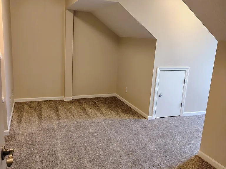10557 Castle Ln — Photo 18