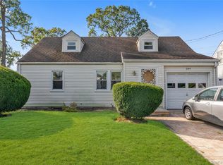249 Debevoise Avenue, Roosevelt, NY 11575