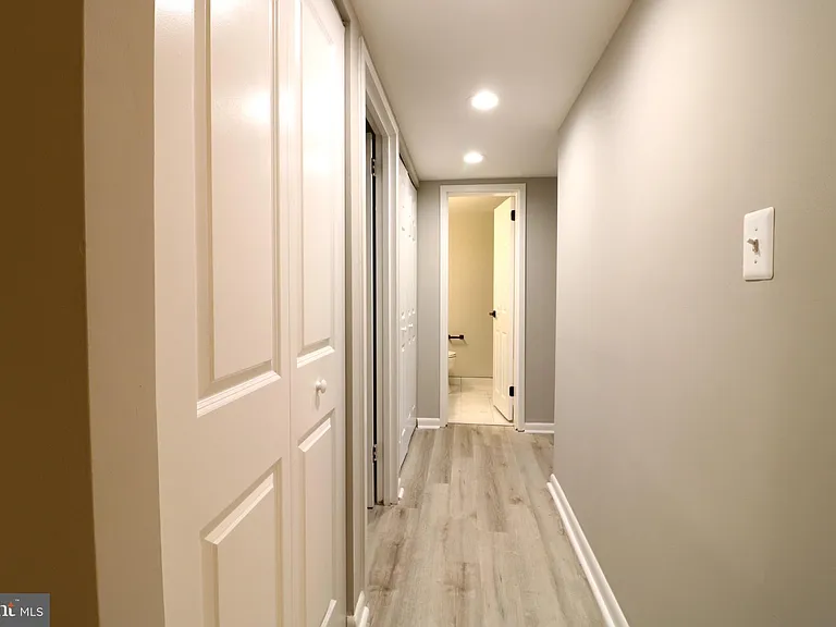 2249 Castle Rock Sq #11C — Photo 16