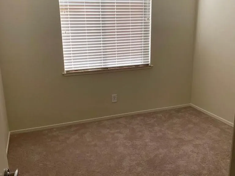 268 Napoli Ct — Photo 14