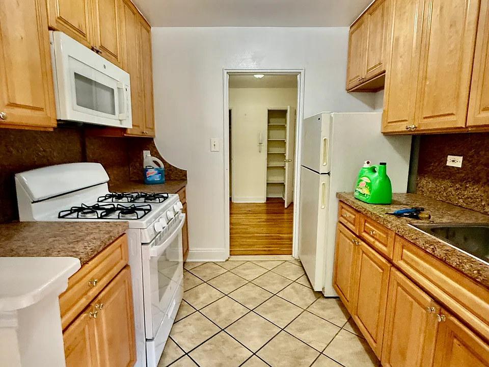 14415 41st Ave #5Q