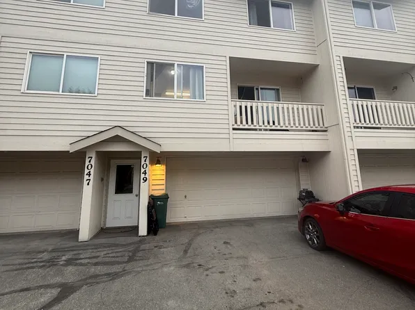 7049 Fairweather Park Loop, Anchorage, AK 99518