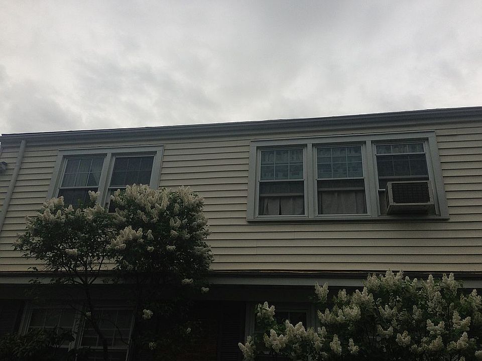 1st image of 5-2 Huguenot St