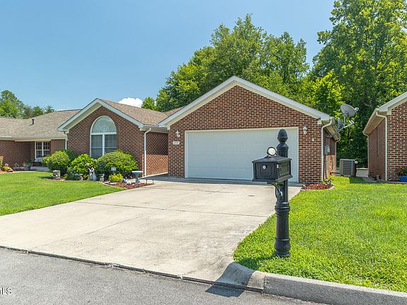 3rd image of 277 Crockett Dr #0