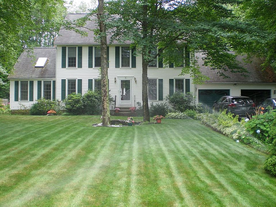 5 Equestrian Road Salem NH 