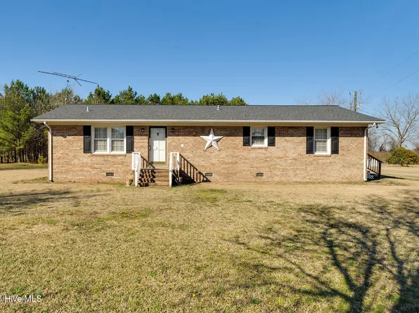 611 Blind Bridge Road, Magnolia, NC 28453