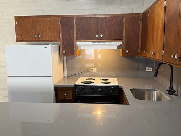 5th image of 850 W Spain St