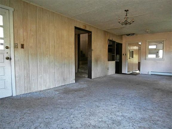 Enter through the Dining Rm