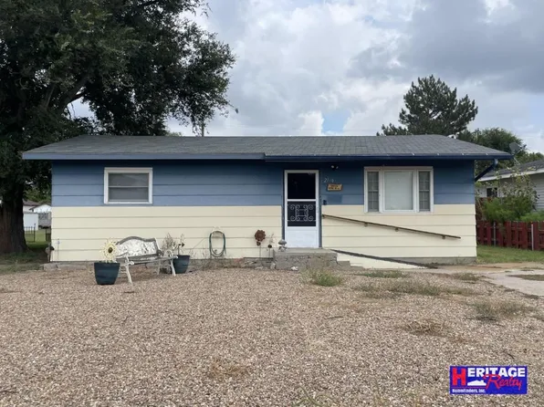 2106 N 8th St, Garden City, KS 67846