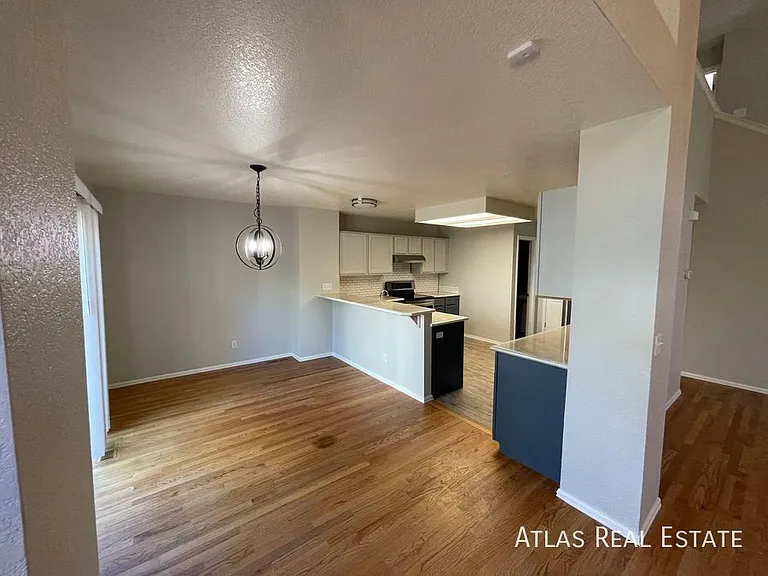 5045 Sweetgrass Ln — Photo 4