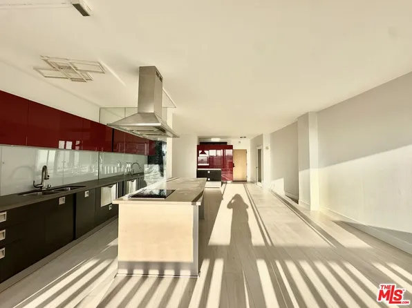 999 N Doheny Dr APT 706, West Hollywood, CA 90069